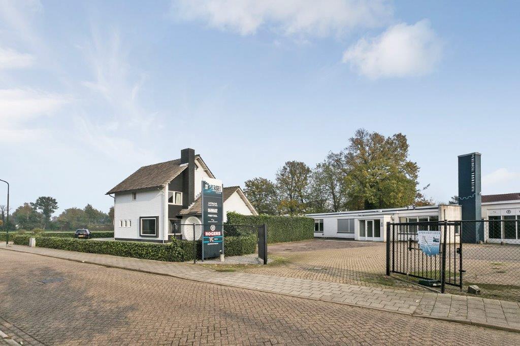 Bedrijfsruimte met woning te koop 6 – 8 Moergestel foto 3